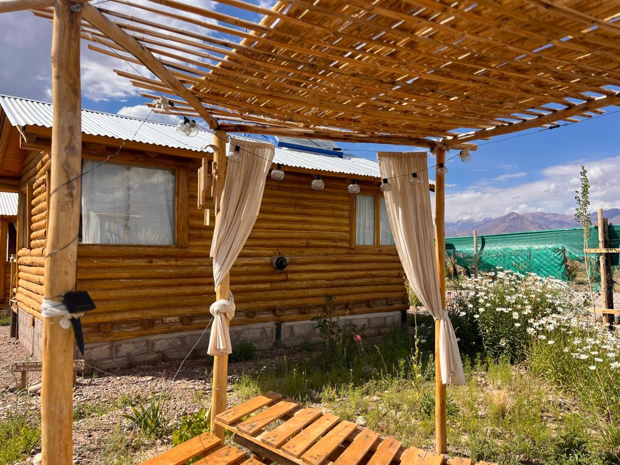 Paramitas Cabanas De Montana Успайата Екстериор снимка
